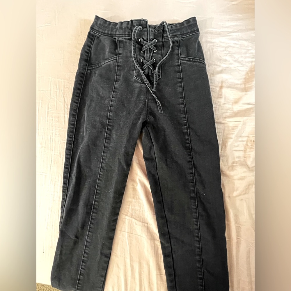 Front tie black jean